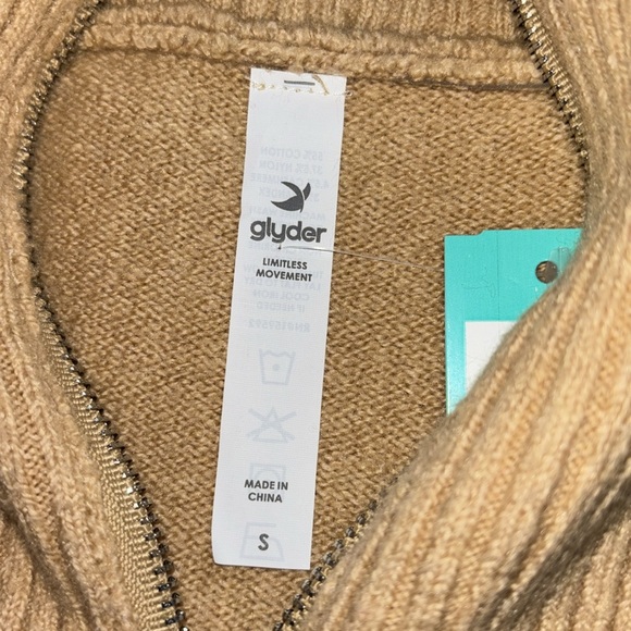 Half-Zip Sweater - Picture 6 of 10